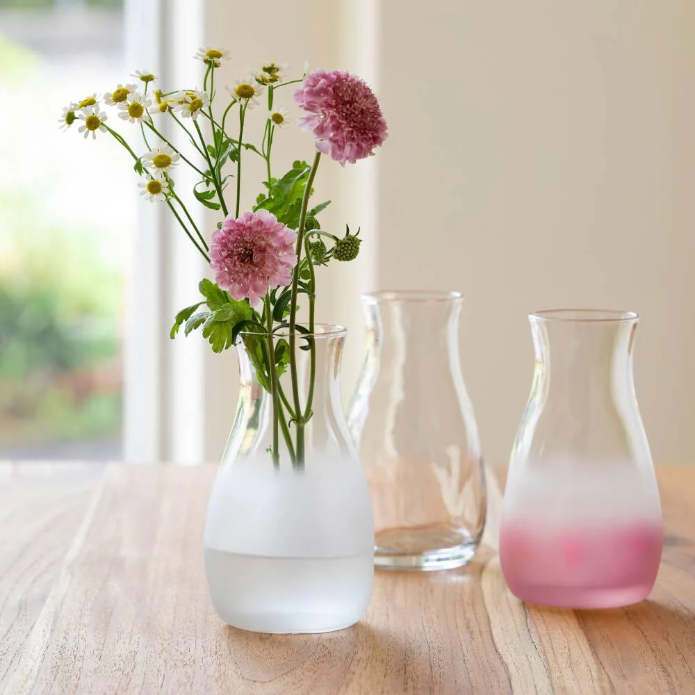 Aderia Tebineri Small Glass Flower Vase Frosted Pink Finish 129mm - Image 3
