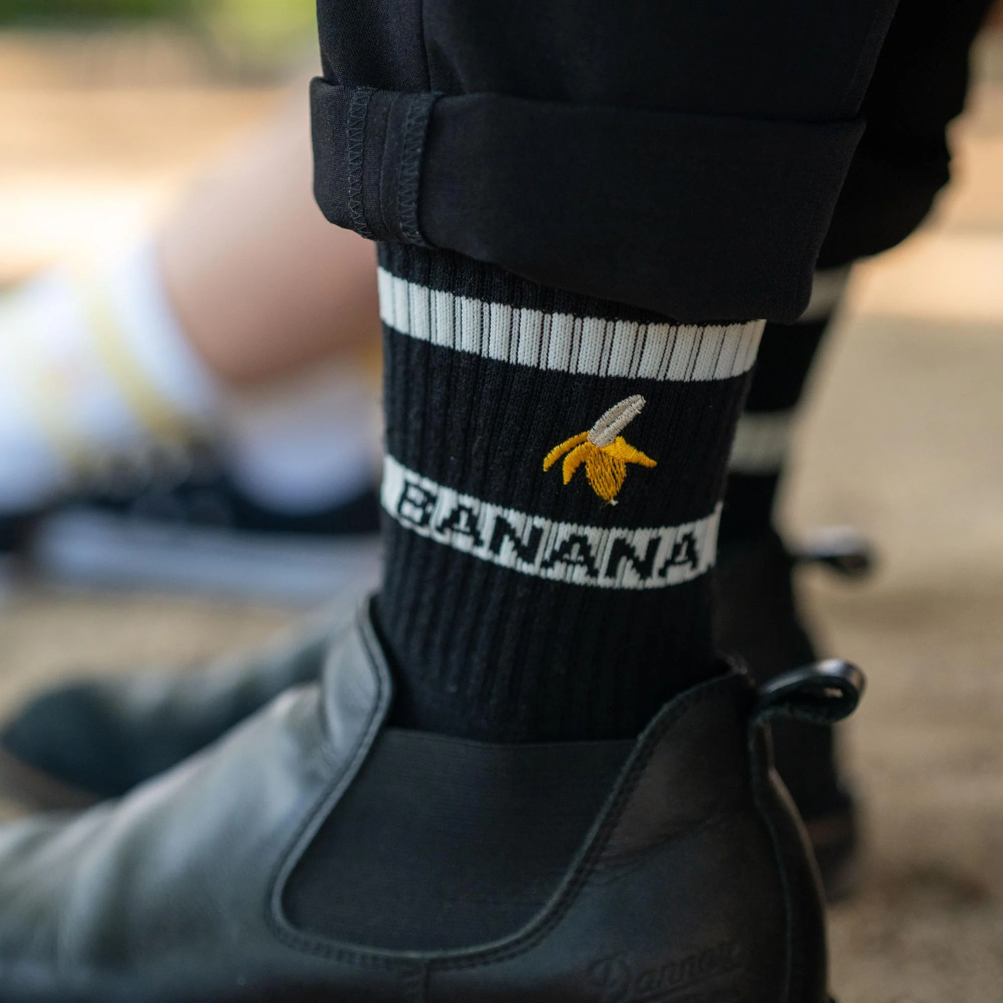 Banana Deodorizing & Sustainable Black Crew Socks 25-28cm - Image 7