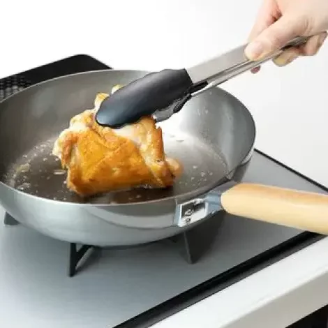 Chitose Japanese Iron Non-Stick Frying Pan (IH Compatible) 26cm - Image 5