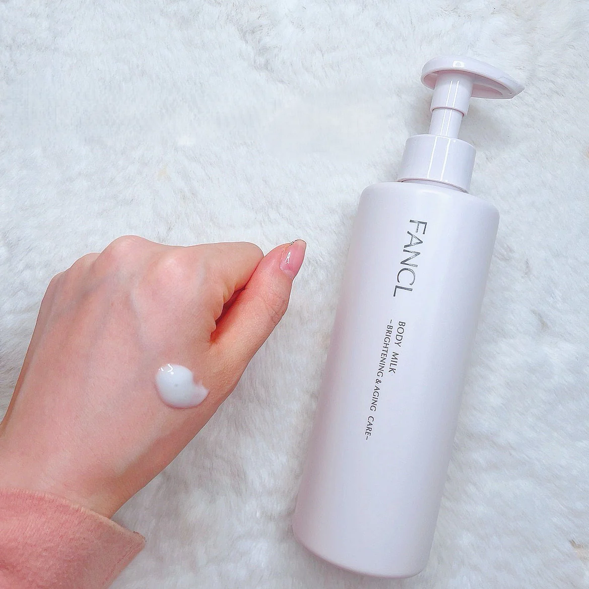 FANCL Body Milk Anti Aging Skin Brightening Milky Lotion 250g - Image 3