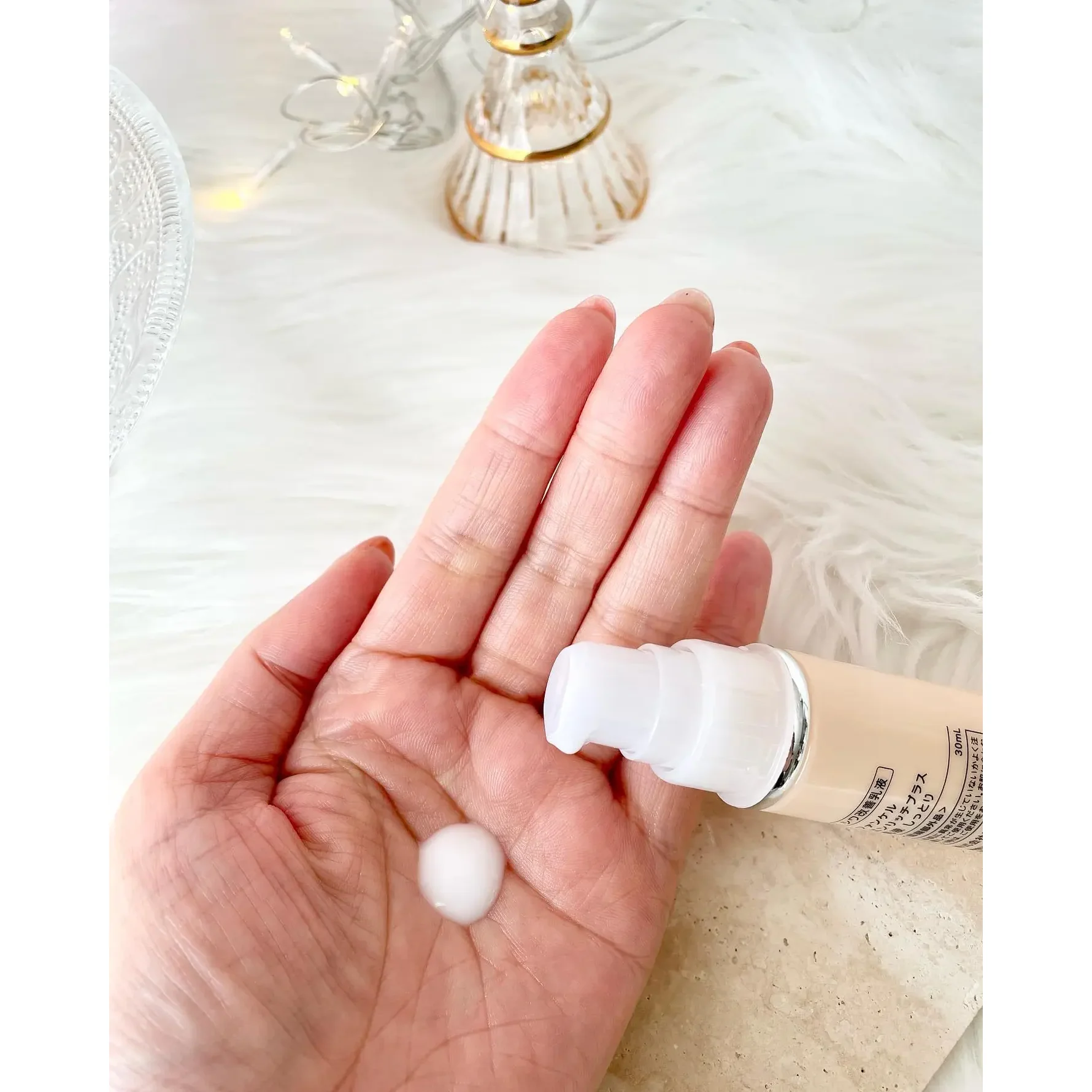 FANCL Enrich+ Emulsion Anti Wrinkle Milky Lotion II Moist 30ml - Image 4
