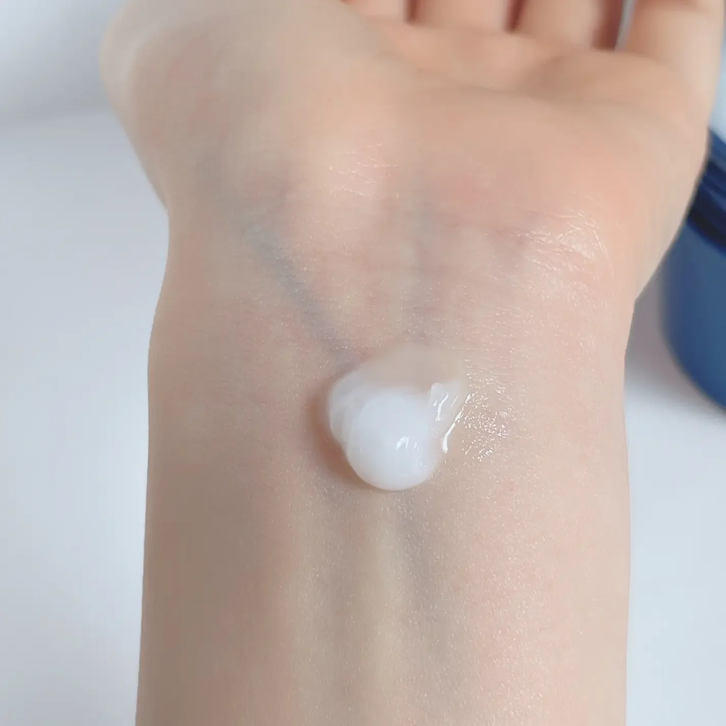 Hada Labo Koi Gokujyun All-in-One Brightening Perfect Gel 100g - Image 3