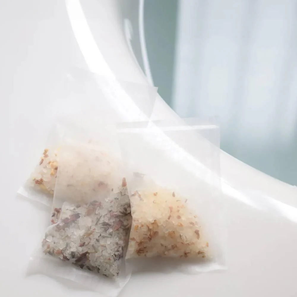 Hana To Mi Herb Bath Salt Kikka Citrus Fruity Yuzu x Chamomile 40g - Image 2