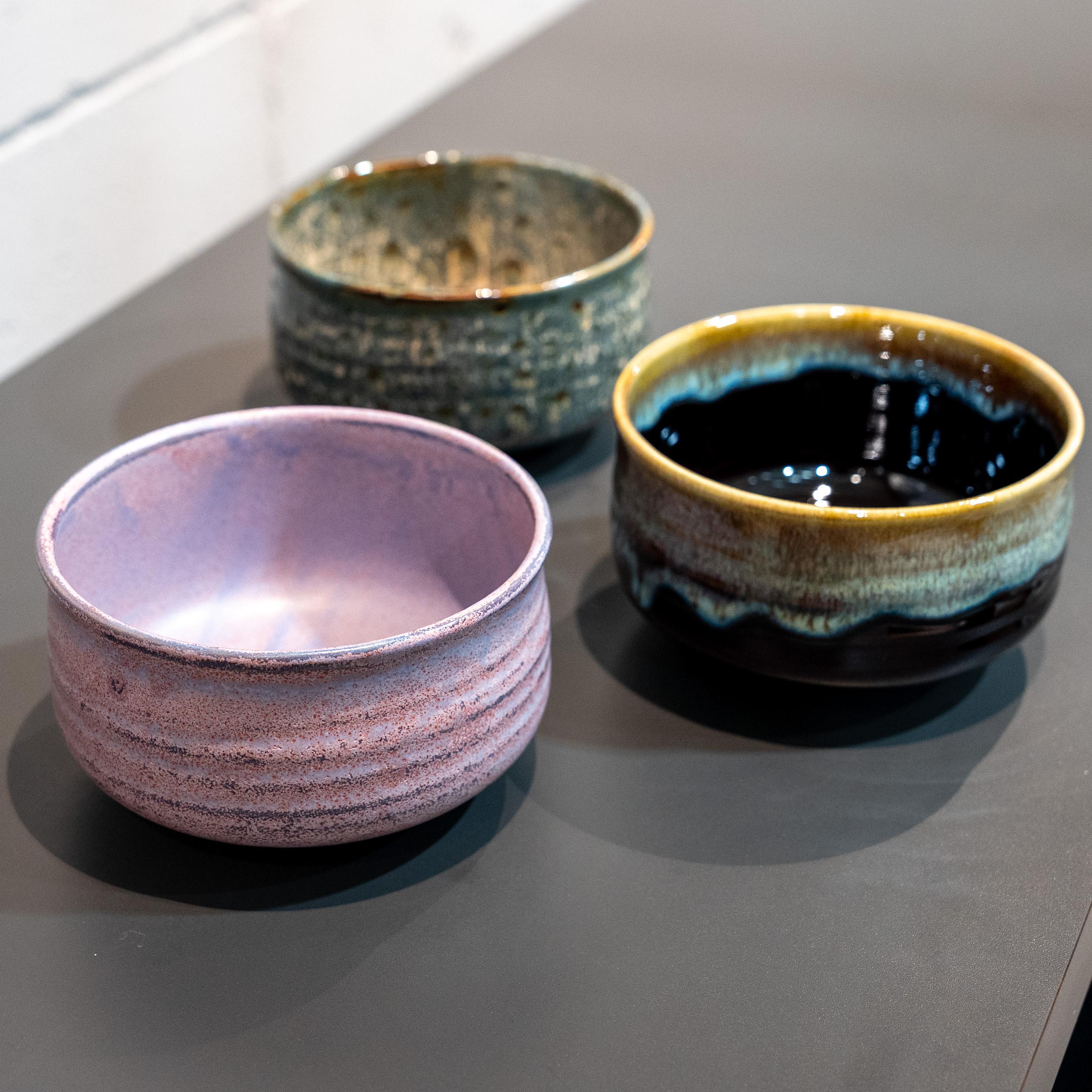 Hasami Porcelain Matchawan Lightweight Black & Brown Matcha Tea Bowl - Image 4