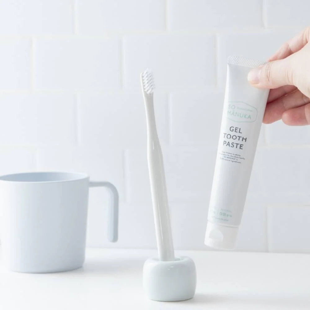 Honey Mother Non-Toxic Natural Manuka Honey Gel Toothpaste 45g - Image 4