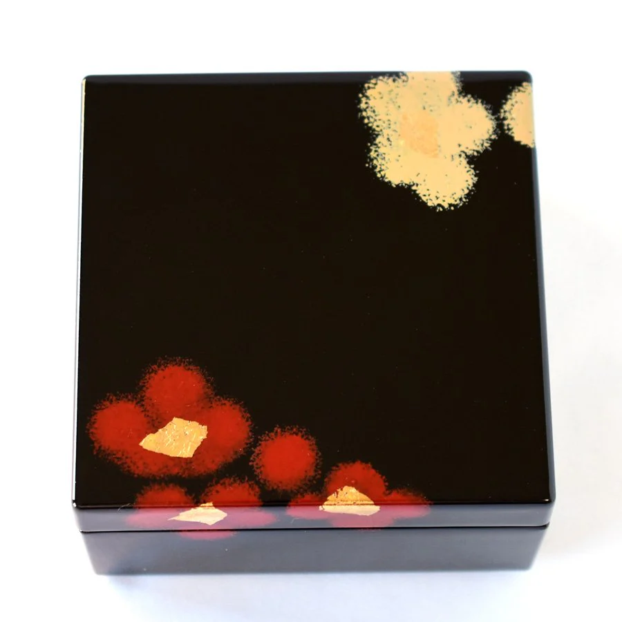 Isuke Small Lacquerware Jewelry Box Red & Gold Flower Pattern - Image 3
