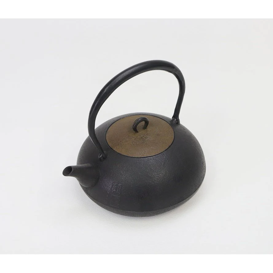 Iwachu Handcrafted Tetsubin Induction Cast Iron Kettle 1.3L - Image 8