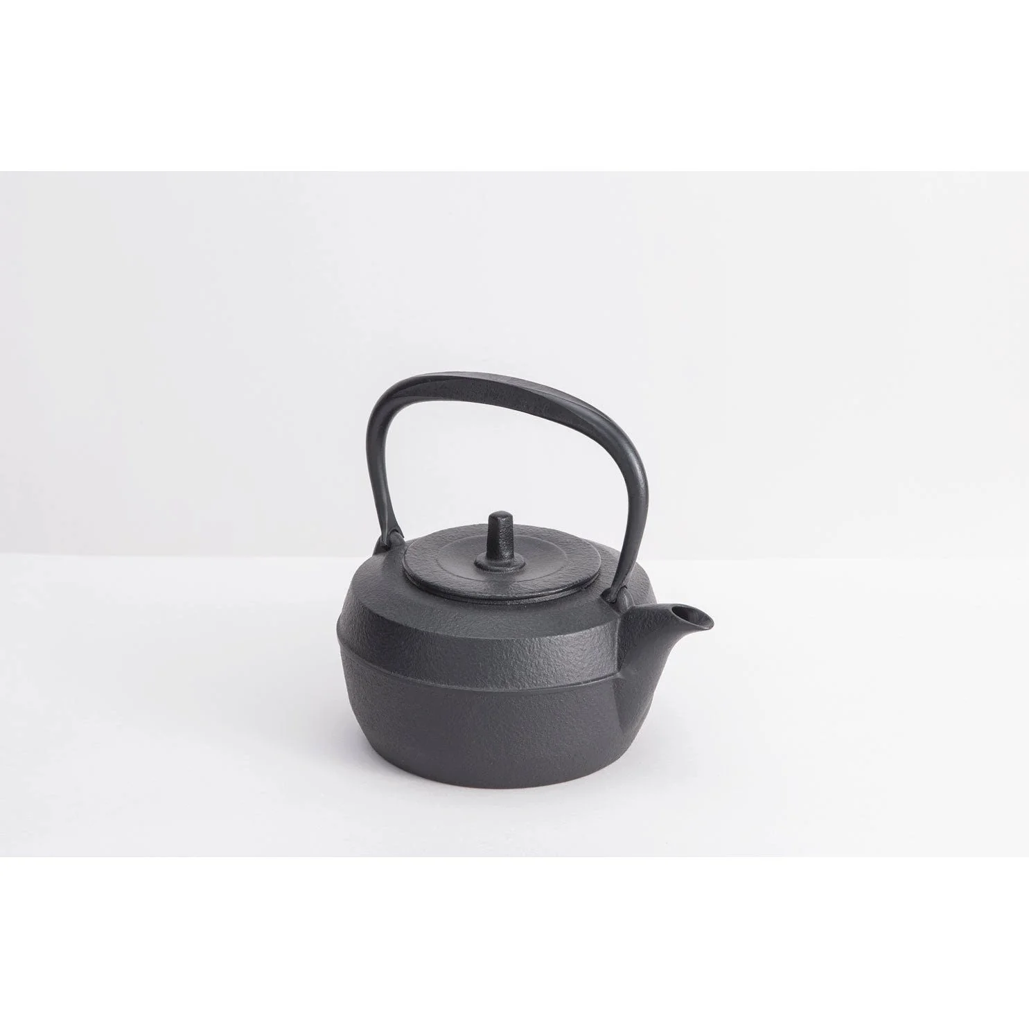 Iwachu Tetsubin Kettle Baum Japanese Cast Iron Teapot 1.1L - Image 4