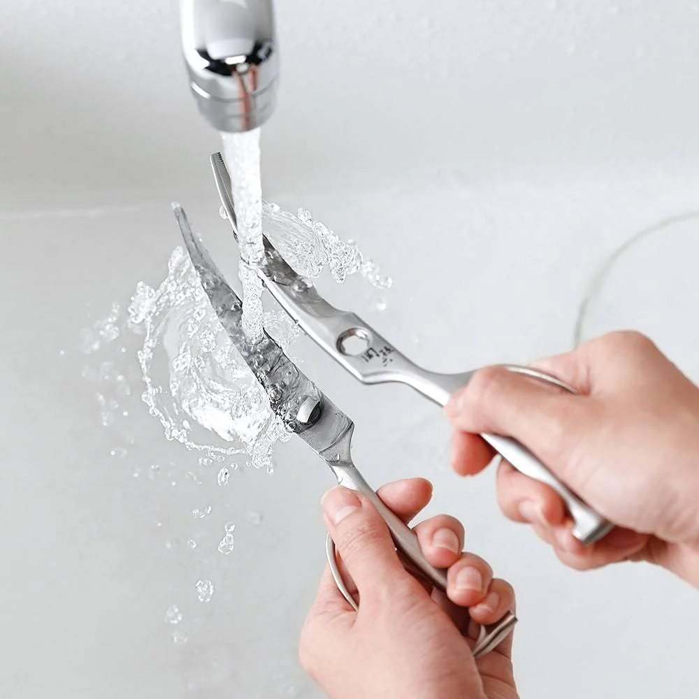 KAI Stainless Separable Curving Kitchen Shears DH3346 - Image 9