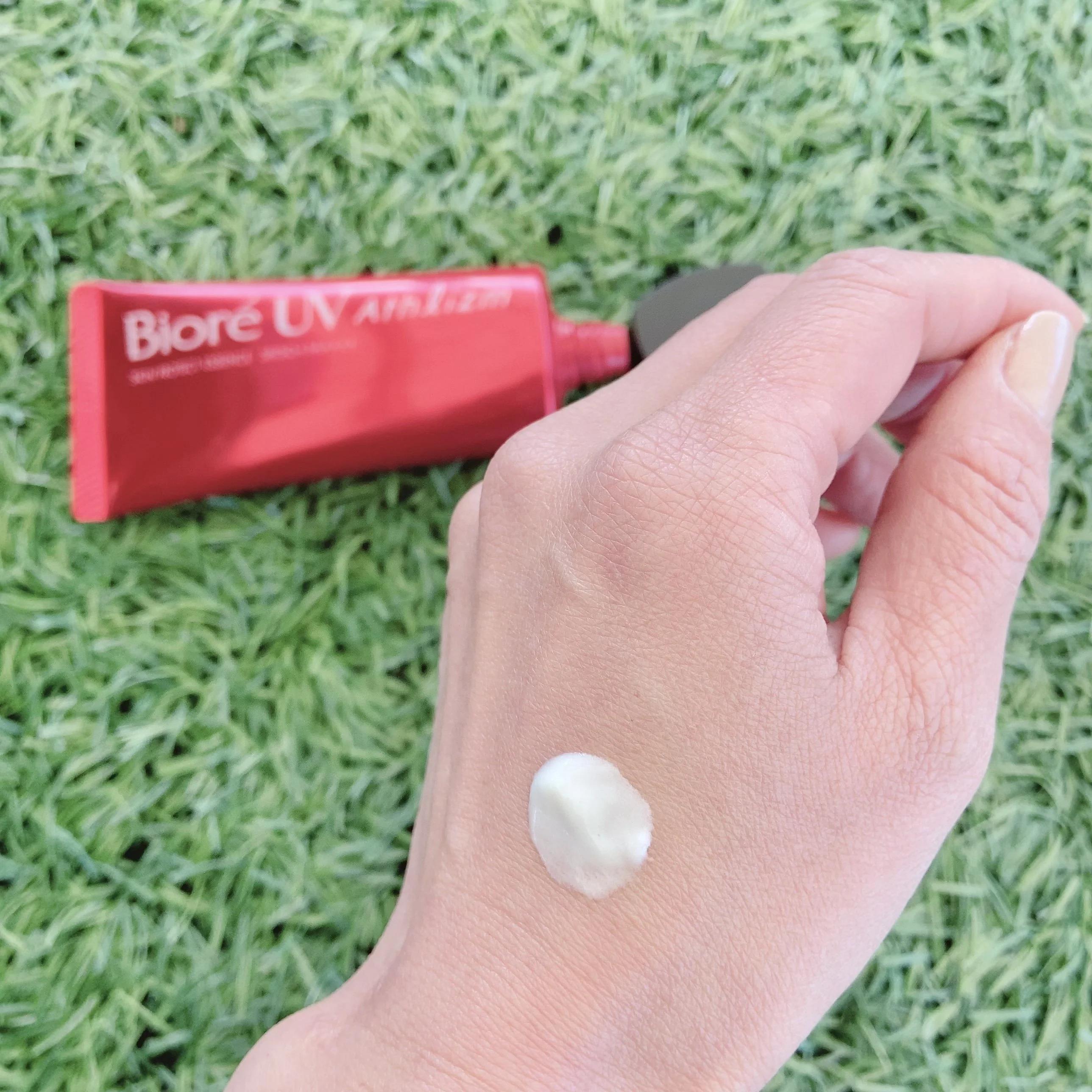 Bioré UV Athlizm Skin Protect Essence Sunscreen SPF50+ PA++++ 70g - Image 3