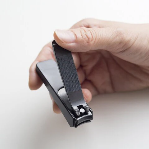 Kiya Nail Clipper Black Steel Classic Nail Cutter Medium - Image 2