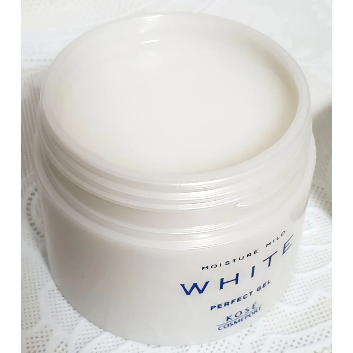 Kosé Moisture Mild White Perfect Gel All-in-One Skincare 100g - Image 4