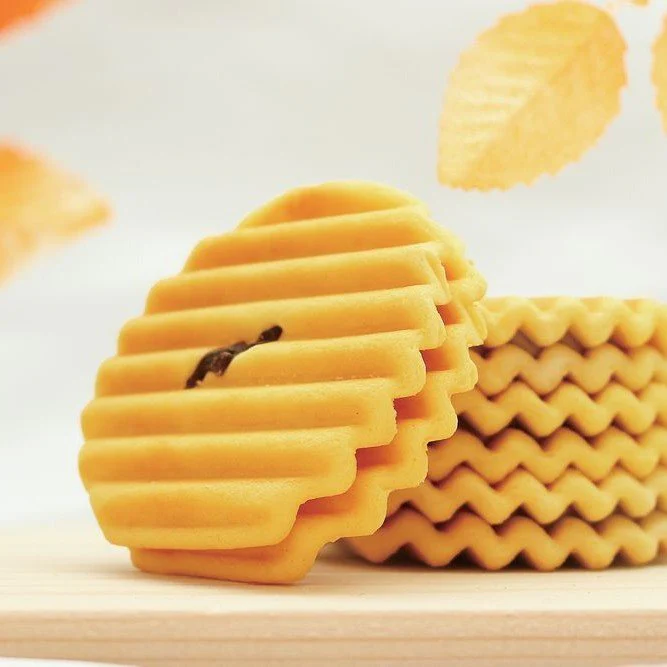 Kyo Kaori Vanilla Cream Zig Zag Sandwich Cookies (Pack of 6) - Image 2