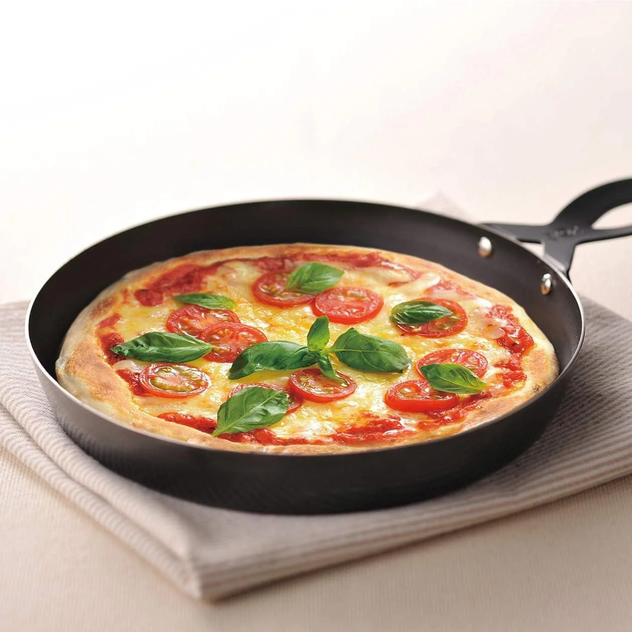 Leye Small Pizza Plate For Broiler Grill Multi-Purpose Iron Pizza Pan - Image 4