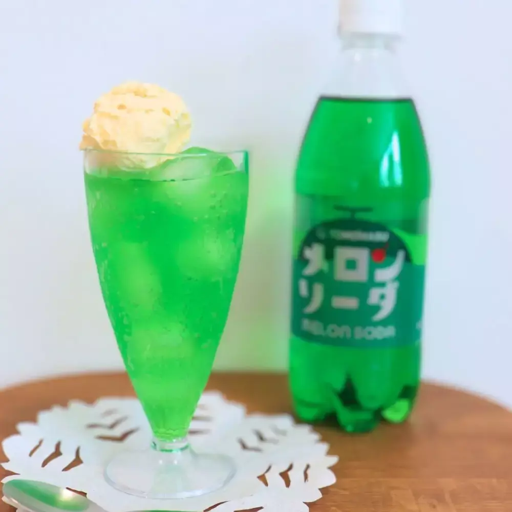 Melon Soda Carbonated Green Melon Soda Japanese Soft Drink 500ml - Image 2