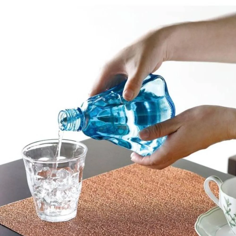 Mt. Fuji Shaped Glass Bottle Water Server With Cap 400ml - Image 2