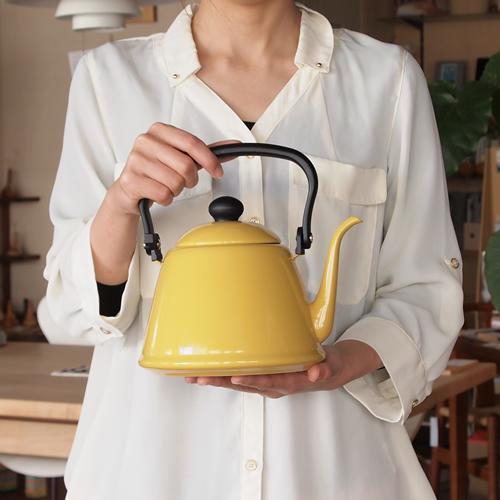 Noda Horo Drip Kettle II Retro Enamel Gooseneck Kettle Yellow 2L - Image 3