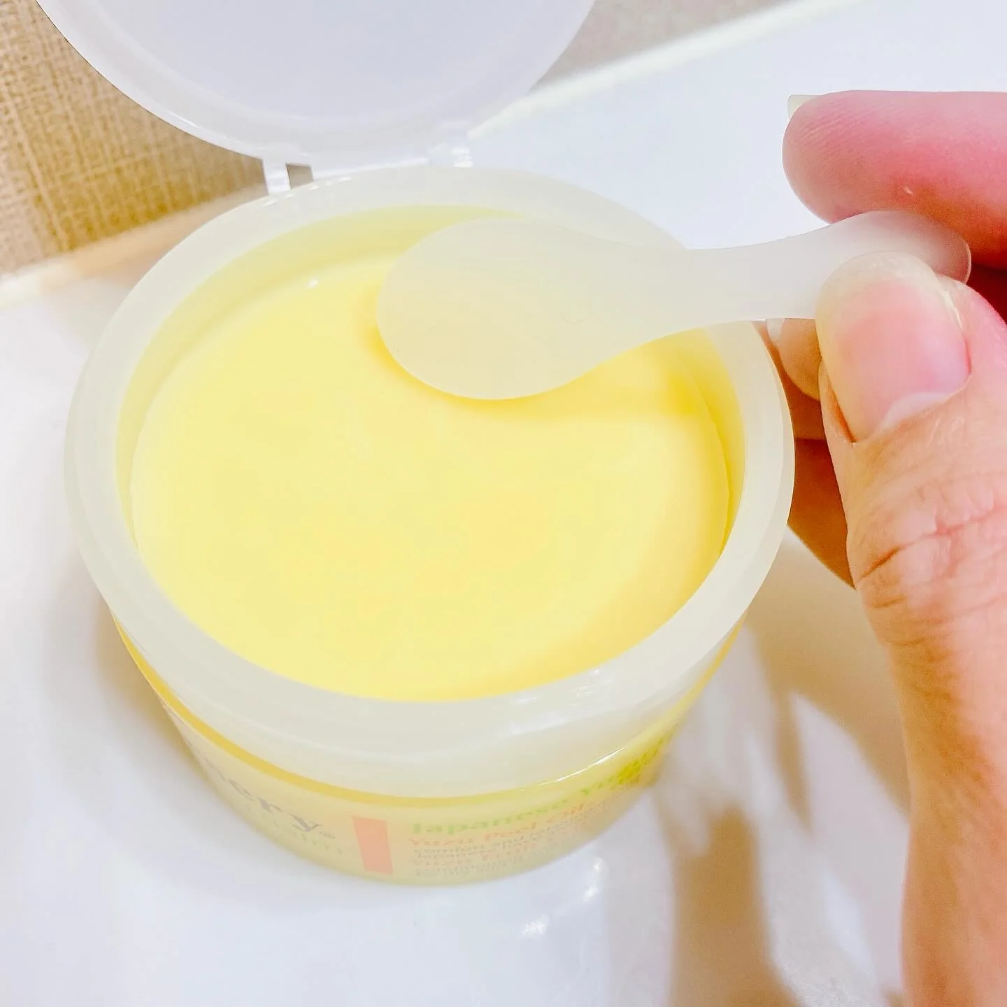 Nursery Cleansing Balm Yuzu Makeup Remover for Sensitive Skin 91.5g - Image 2