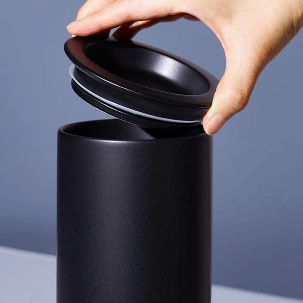 Cores Porcelain Canister Mino Ware Coffee Canister Black C820BK - Image 2