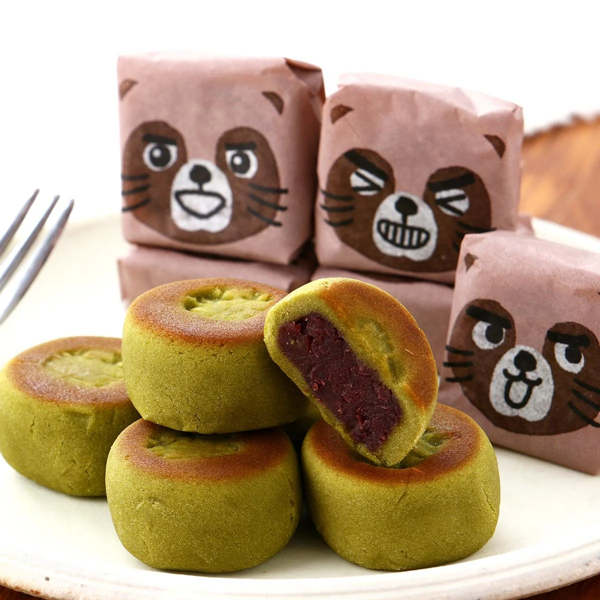 Tanuki Manju Japanese Traditional Bite-Sized Matcha Cake (Pack of 3) - Image 3