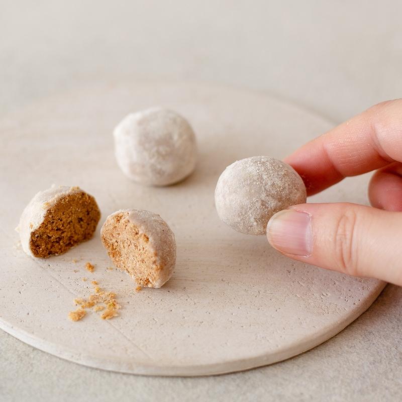 Tatatado Gluten Free Wasanbon Sugar Cookie Balls 6 Pieces (Pack of 3) - Image 2
