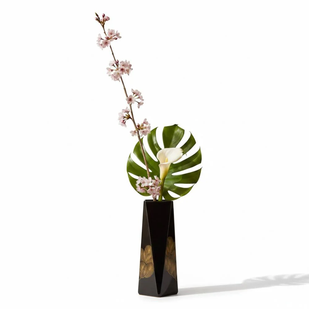 Unique Black Lacquered Wooden Flower Vase With Gold Pine Pattern - Image 2